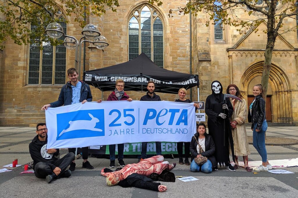 PETA Streetteam Aktion